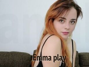 Emma_play