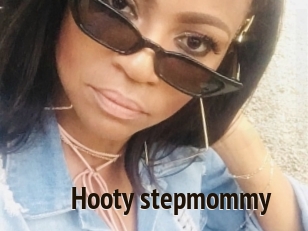 Hooty_stepmommy