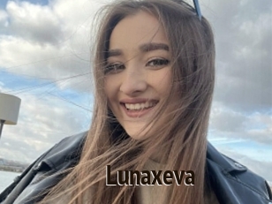 Lunaxeva