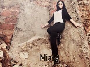Mia19