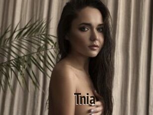 Tnia